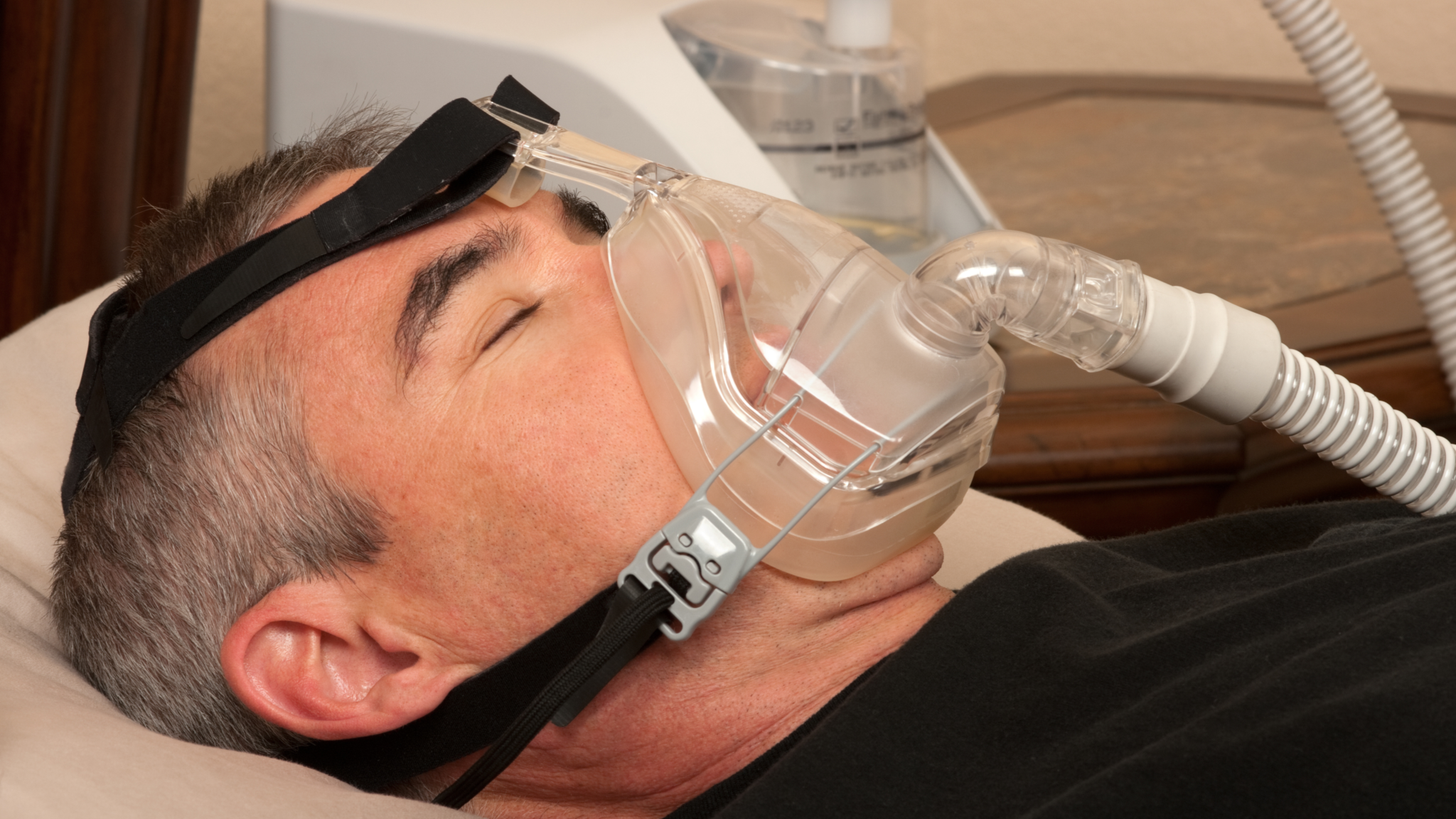 Терапия храпа. CPAP маска. SIPAP терапия. Маска для апноэ.